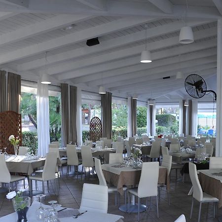 La Serra Holiday Village & Beach Resort Baia Domizia Exterior photo