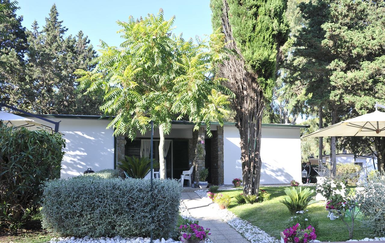 La Serra Holiday Village & Beach Resort Baia Domizia Exterior photo