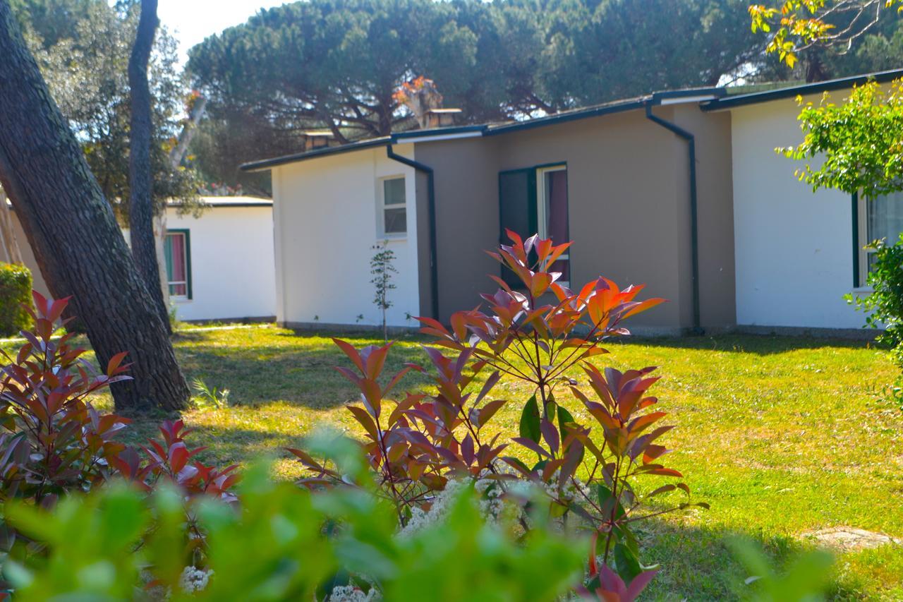 La Serra Holiday Village & Beach Resort Baia Domizia Exterior photo