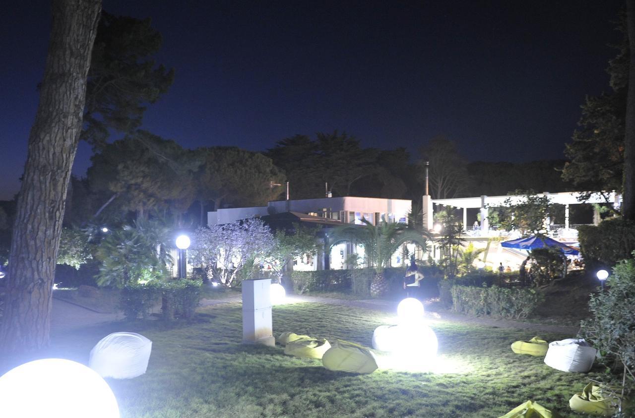 La Serra Holiday Village & Beach Resort Baia Domizia Exterior photo