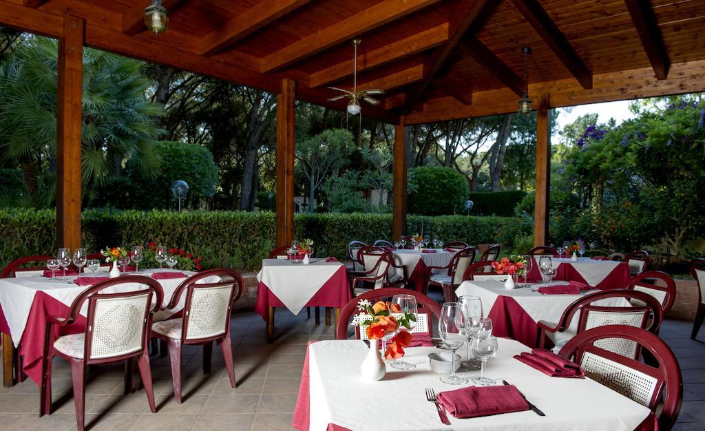 La Serra Holiday Village & Beach Resort Baia Domizia Exterior photo